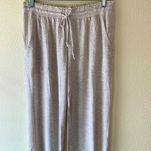 LIKE NEW! Gilligan & O'Malley Lounge Harem Pants Size Medium